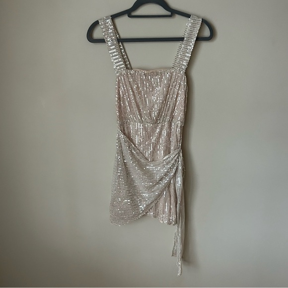 NWOT SHEIN Champagne Off Shoulder Sequin Bodycon Mini Dress Women’s Size Small - Picture 3 of 8